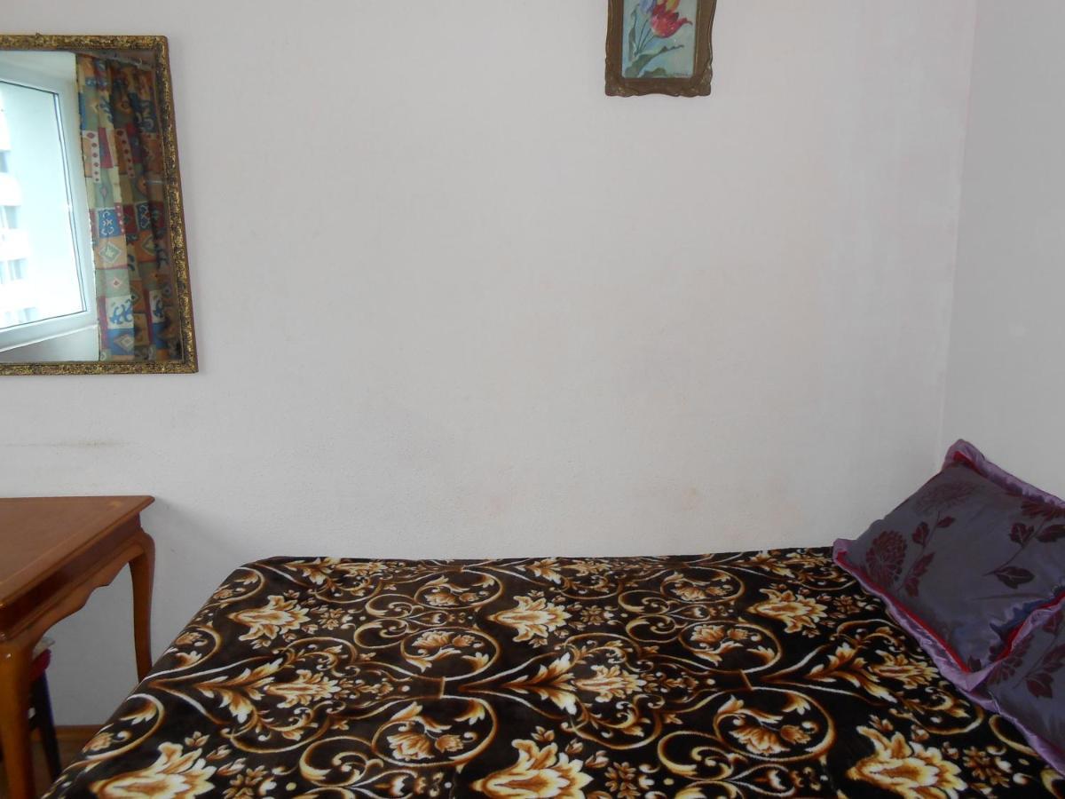 Host Tina Apartman Bukarest Kültér fotó