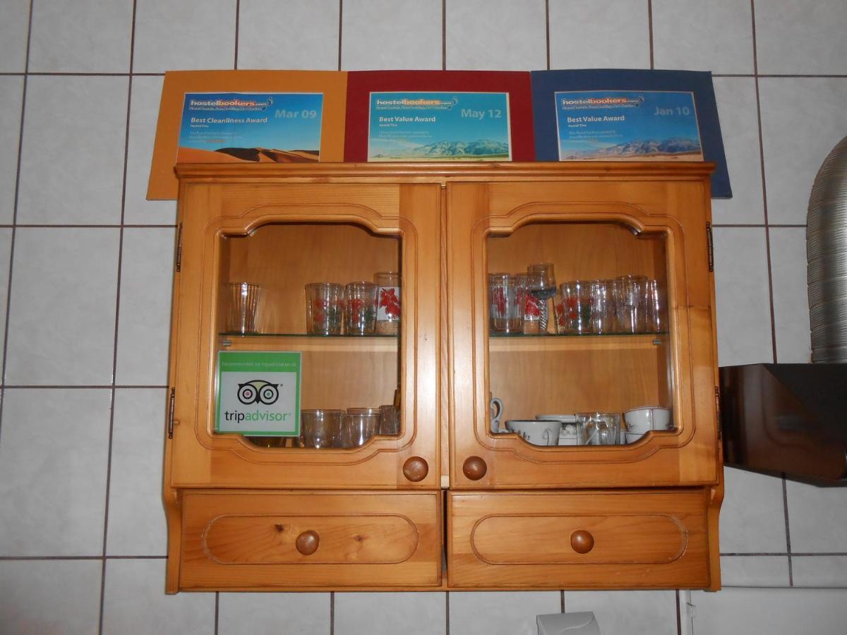 Host Tina Apartman Bukarest Kültér fotó